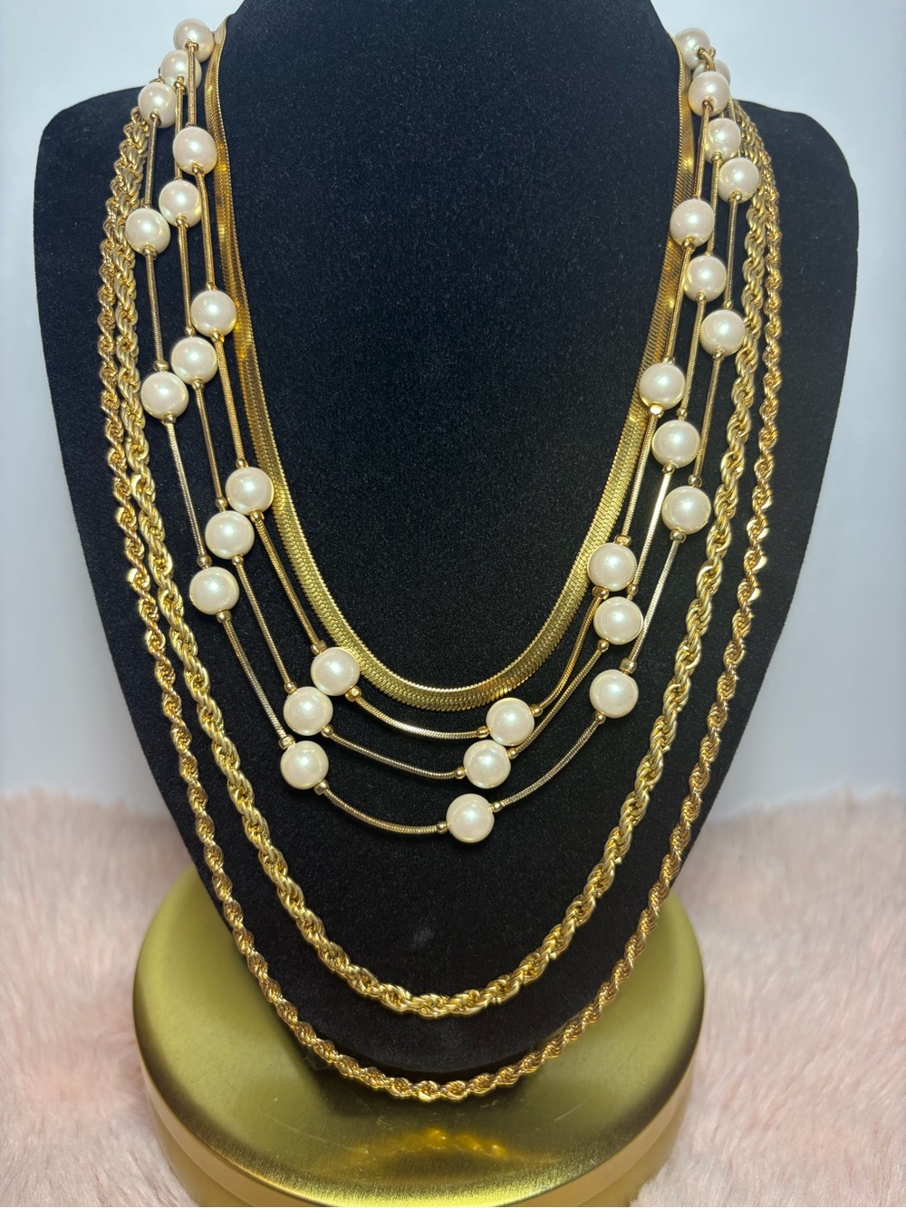 Vintage Style Gold Necklace Set with Pearl Accents
